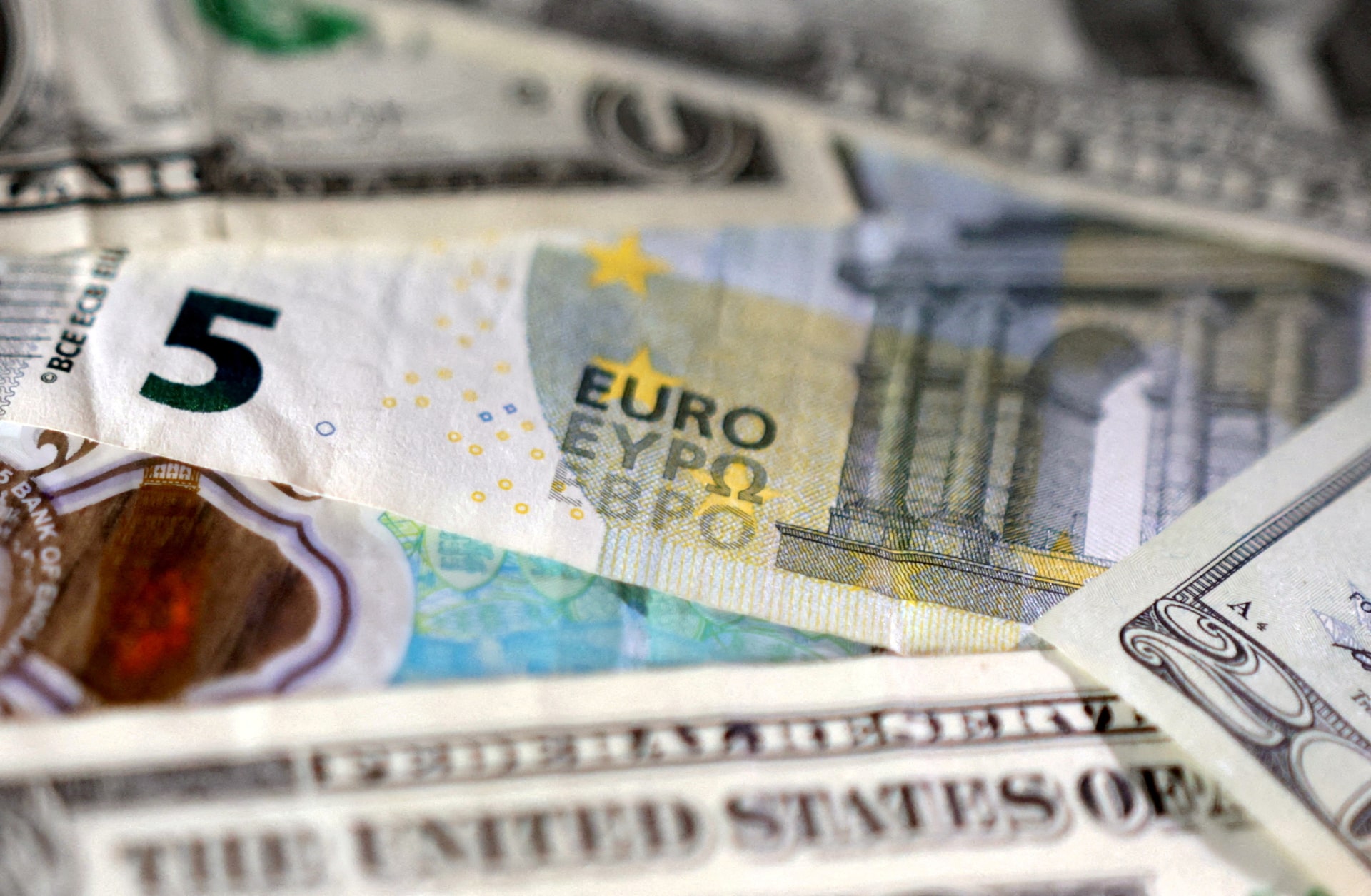 Conceptual illustration of euro appreciation against USD causing EU export decline in 2025, emphasizing currency volatility and hedging needs with EURC stablecoin
